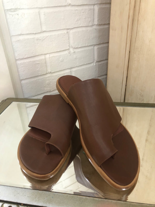 VINCE Size 6 Brown Sandals