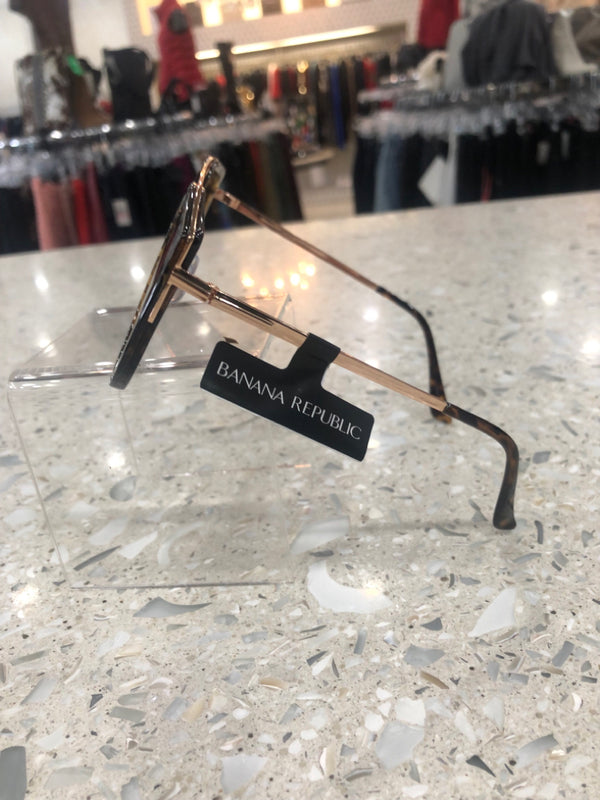 BANANA REPUBLIC Sunglasses