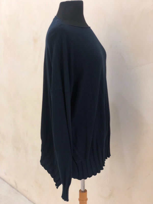 PLANET Size L Navy L/S TOP