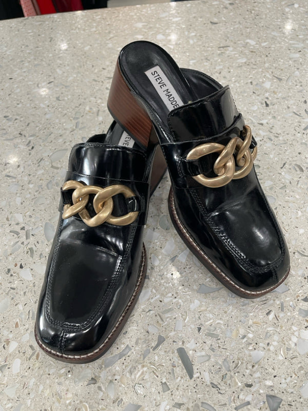 STEVE MADDEN Size 8 Black Clogs