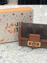 LOUIS VUITTON Wallet