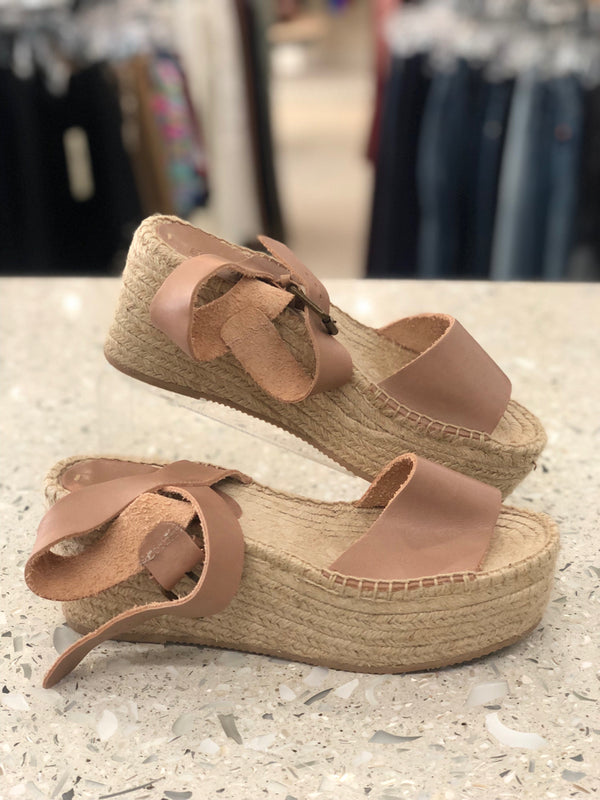 SOLUDOS Size 8 Beige Sandals