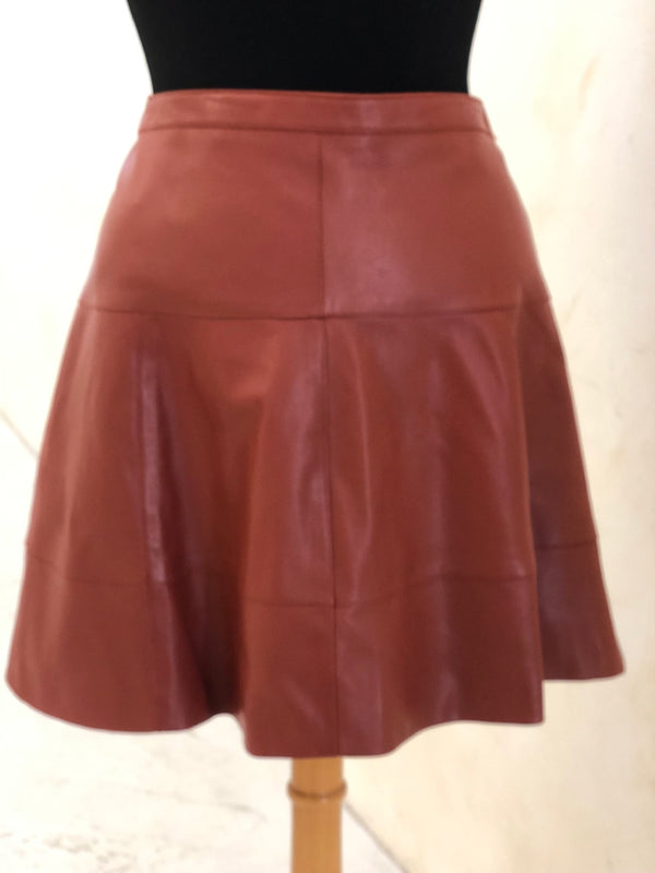 CHANEL Size 8 Camel Skirt