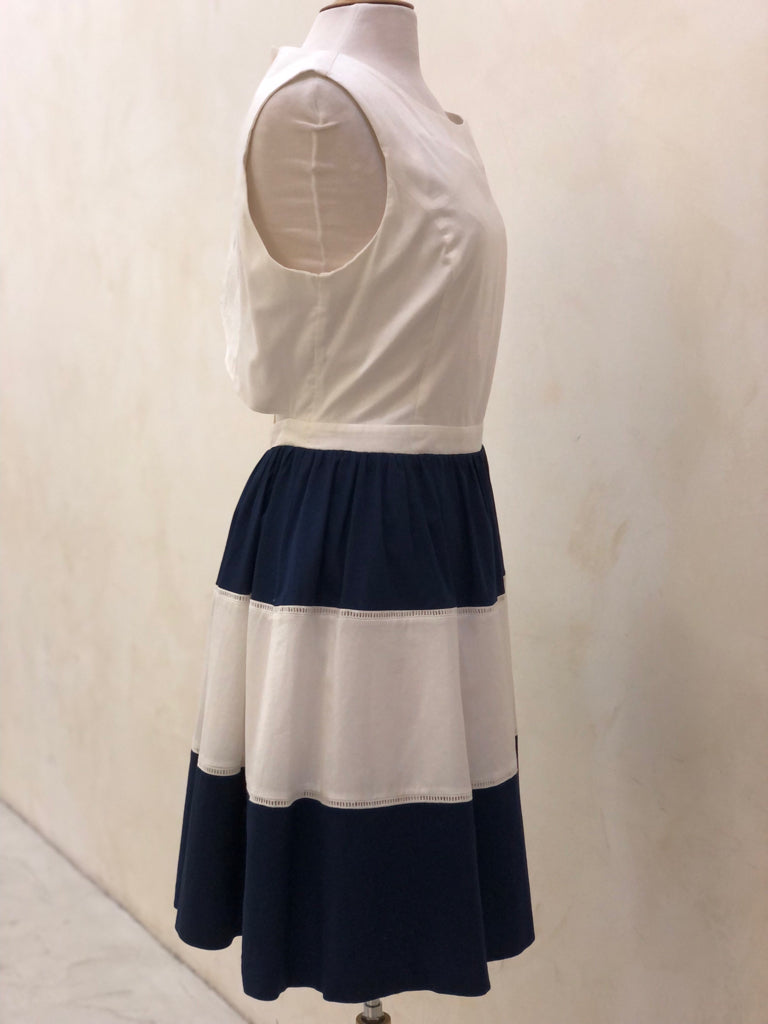 ELIZABETH MCKAY Size 12 Navy Dress