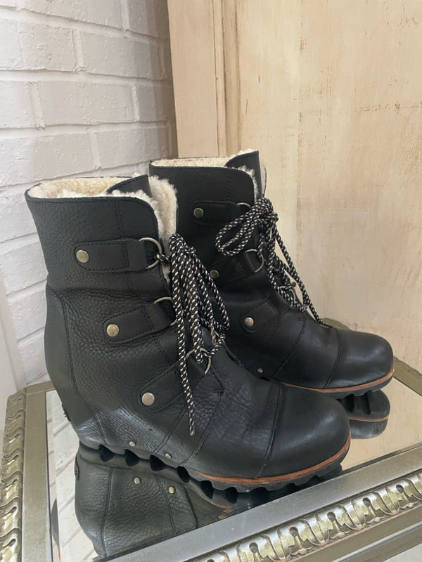 SOREL Size 10 Black Booties