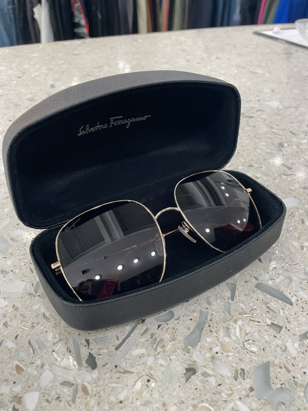 SALVATORE FERRAGAMO Sunglasses