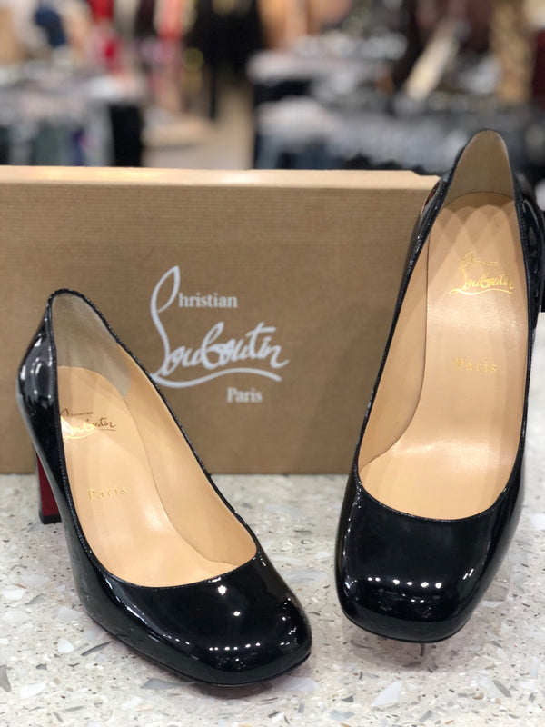 CHRISTIAN LOUBOUTIN Size 39 Black Pumps