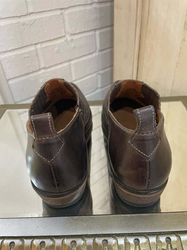 FRYE Size 8 Espresso Booties