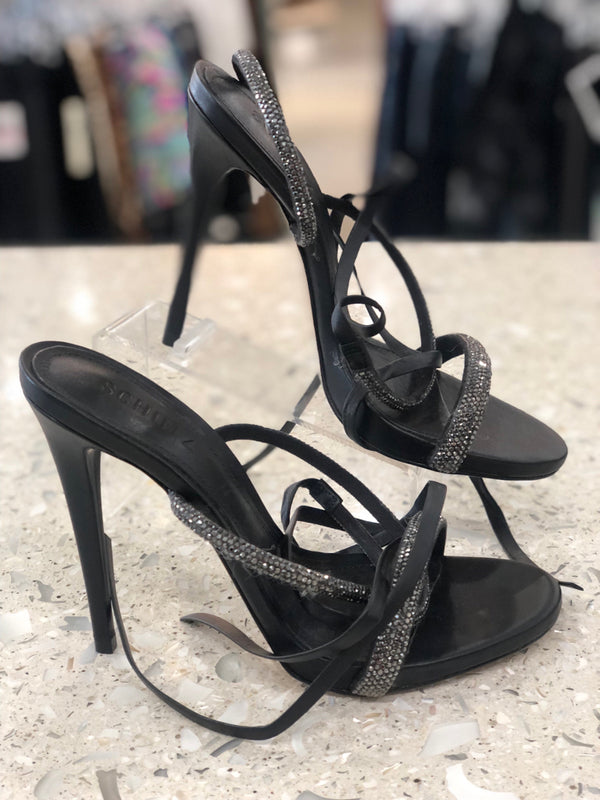 SCHUTZ Size 8.5 Black Heels