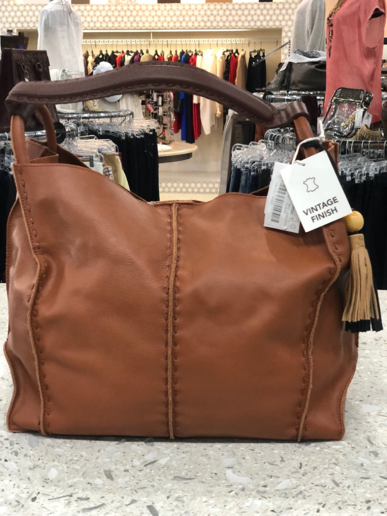 THE SAK Shoulder Bags