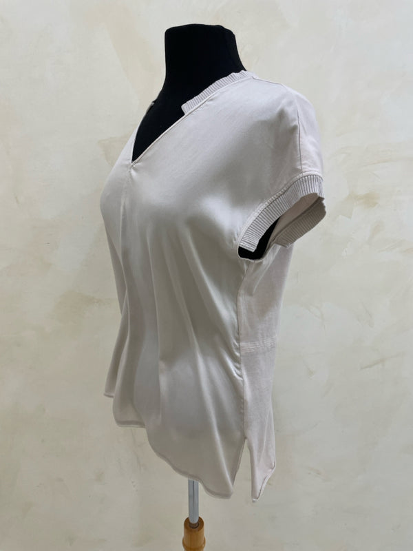 GO SILK Size S Cream S/S TOP