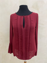 BLACK MARKET Size M Burgundy L/S TOP