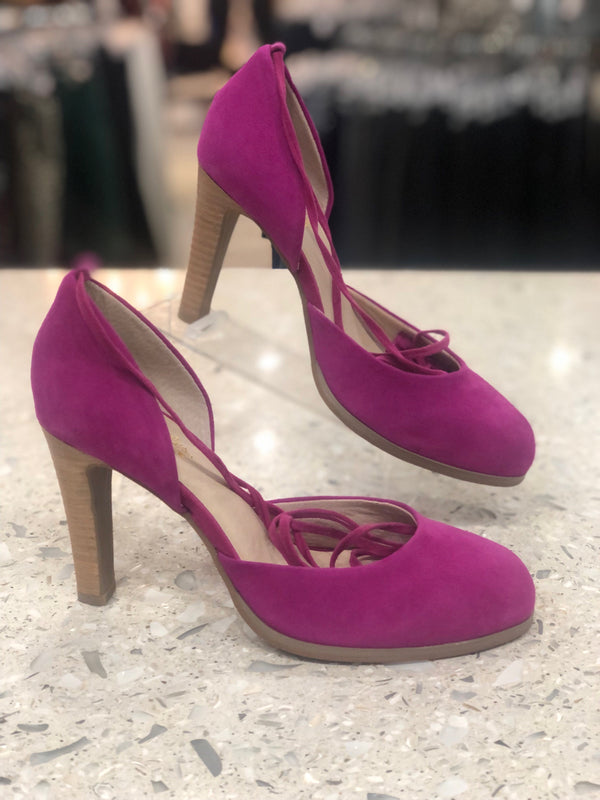 SEYCHELLES Size 6.5 Raspberry Heels