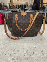 LOUIS VUITTON Crossbody Bags/Messengers