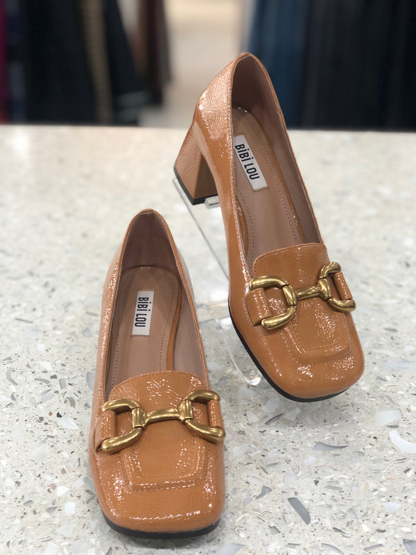 BIBI LOU Size 6 Camel Pumps