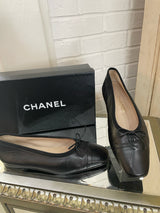 CHANEL Size 37.5 Black Flats