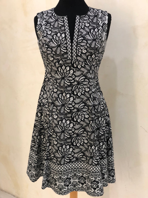 ADORNE Size 4 Black Dress