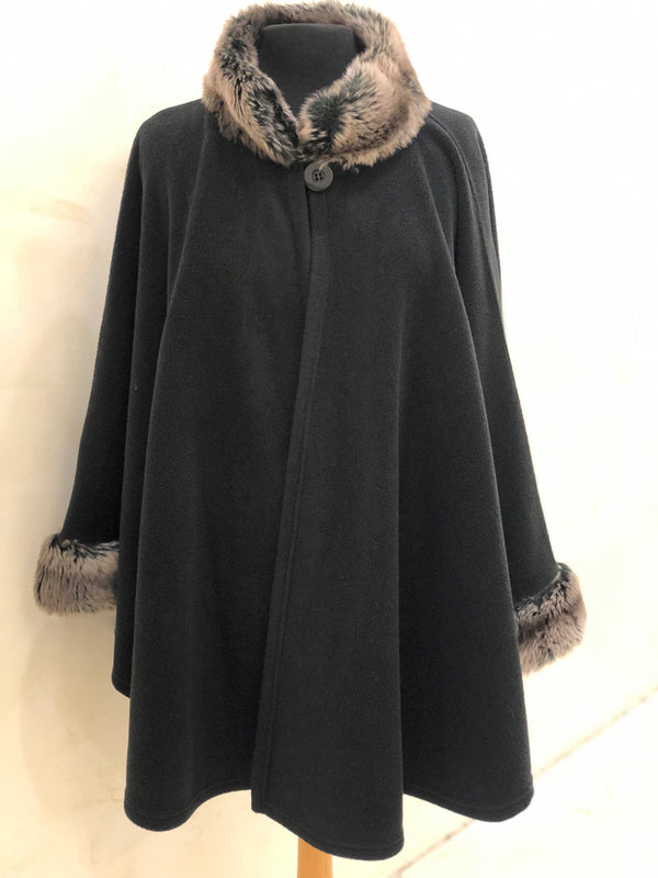 PARKHURST Size ONE SIZE Black Cape