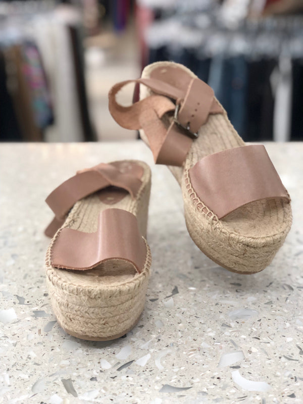 SOLUDOS Size 8 Beige Sandals