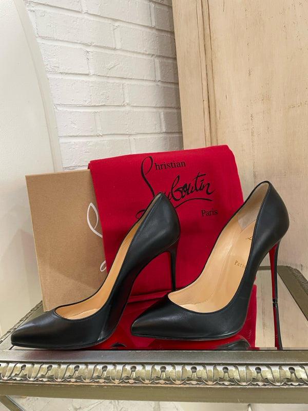 CHRISTIAN LOUBOUTIN Size 40.5 Black Heels