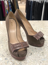 FENDI Size 37 Brown Heels