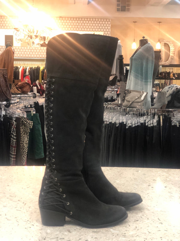 VINCE CAMUTO Size 8 Black Boots