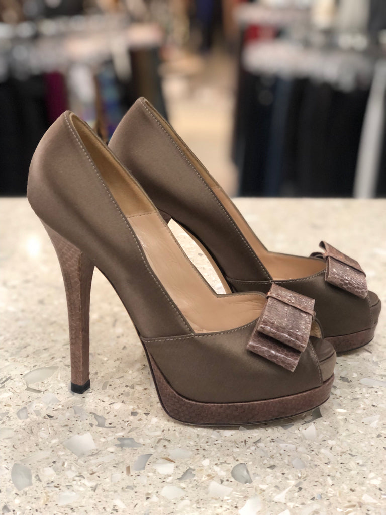 FENDI Size 37 Brown Heels