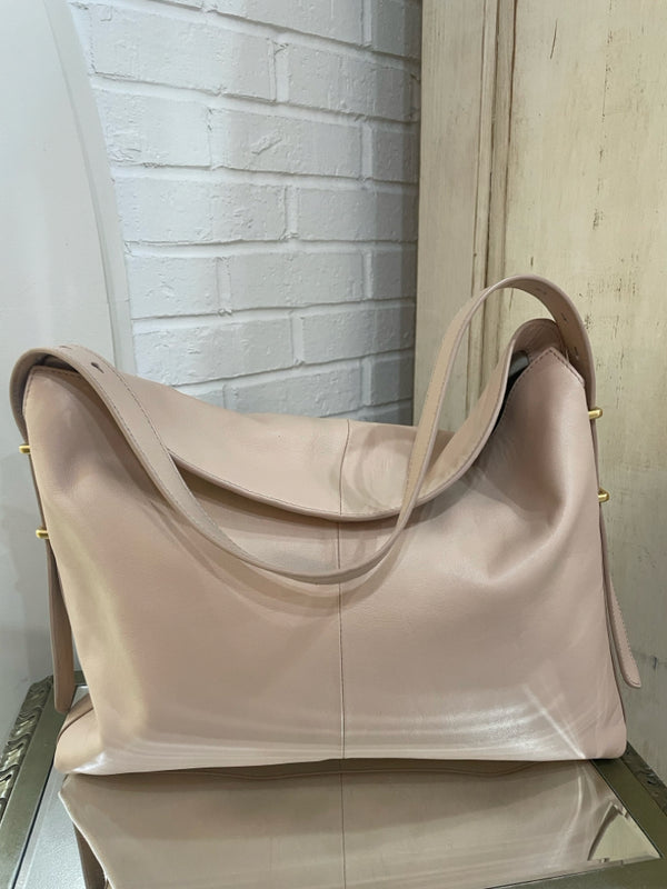 VINCE CAMUTO Shoulder Bags