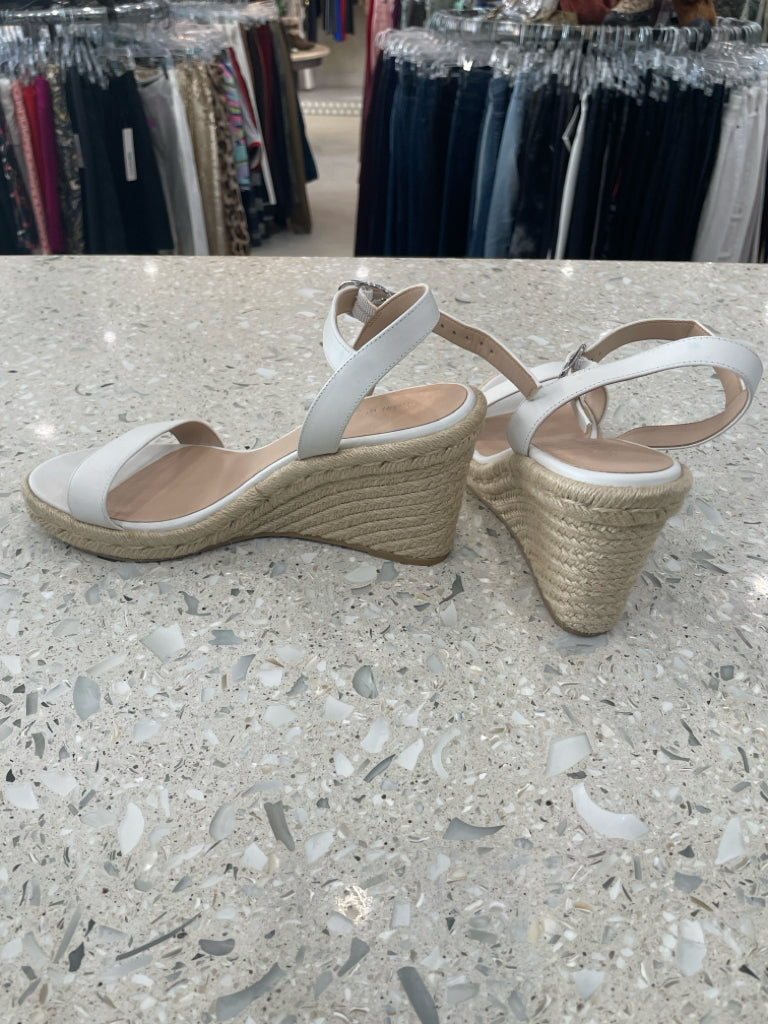 STUART WEITZMAN Size 8.5 White Wedge